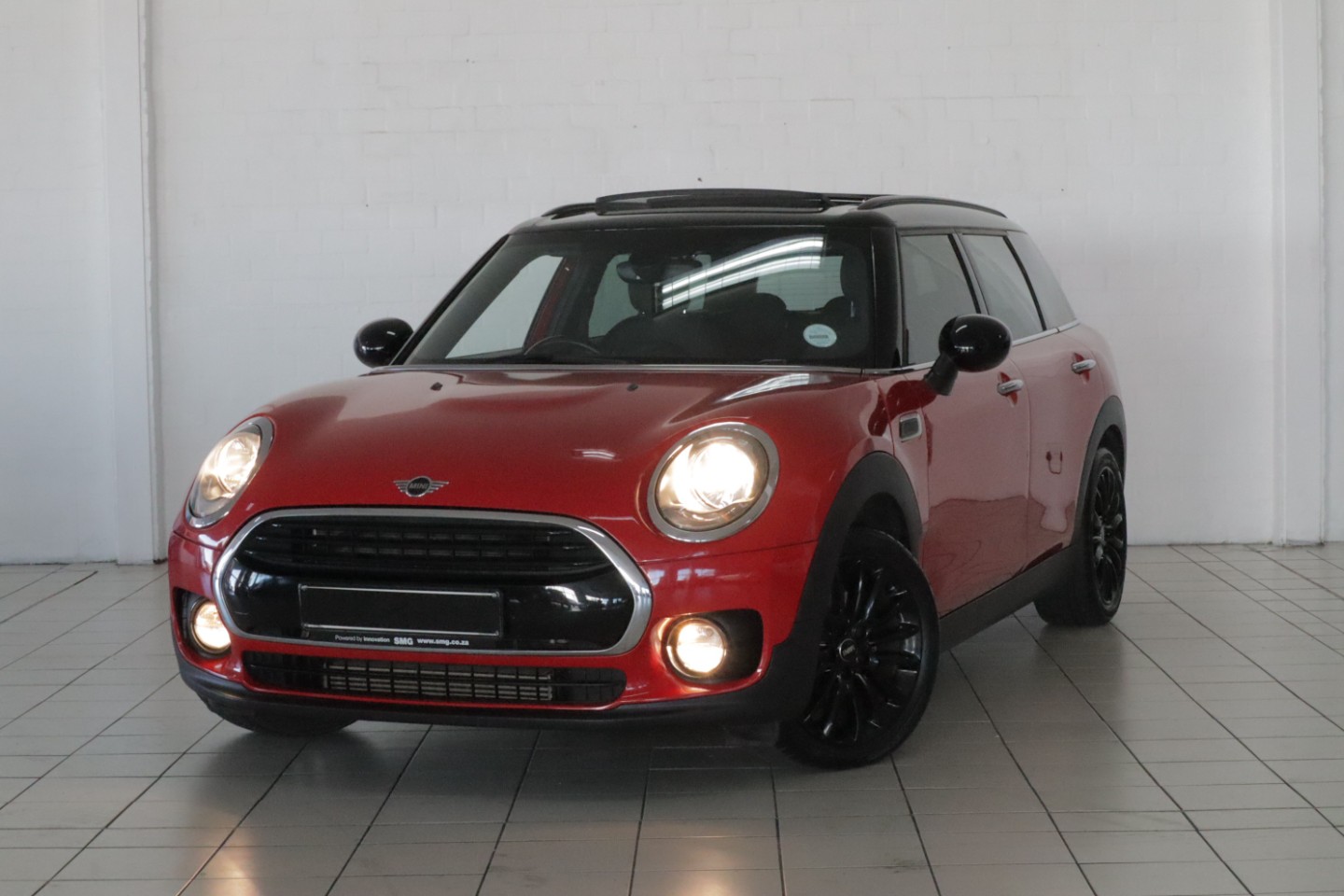 2019-WHITE-MINI-Cooper-Clubman-Cooper-Clubman-Auto-8987335-1-1440x960.jpg